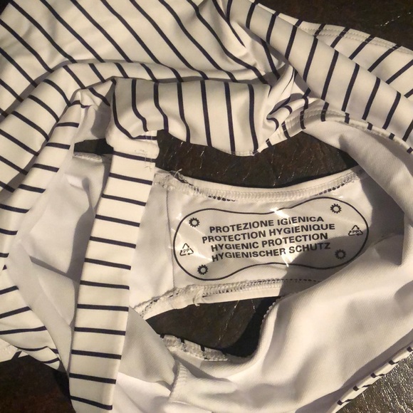 bikini - Picture 4 of 4